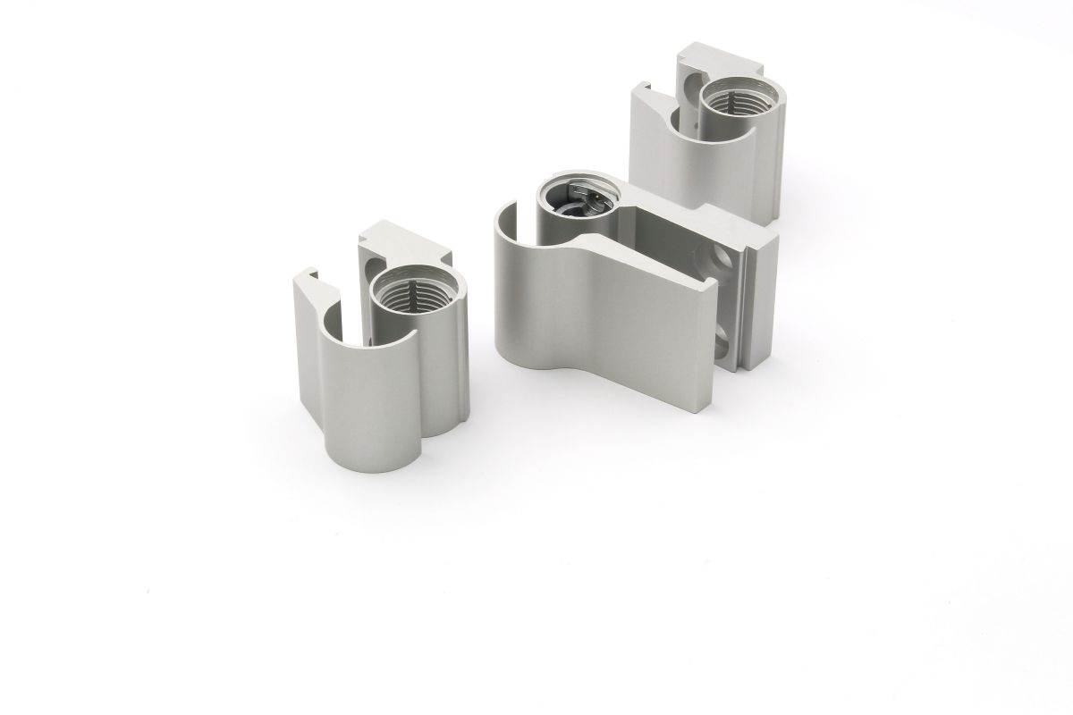 Schüco 279540 Aufsatztürband, silber 22 mm, nach innen oder außen öffnende Tür (Vorgängerartikel 239870)